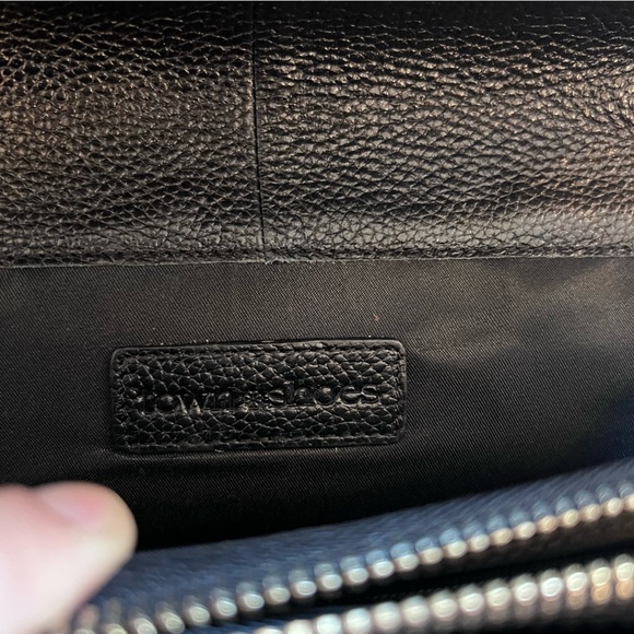 BROWN’S Black Clutch with Removable Chain - Picture 5 of 6